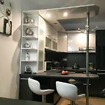 In Kristal Complex * Νεσέμπαρ