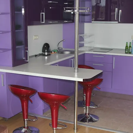 In Kristal Complex *