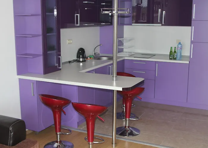 In Kristal Complex *